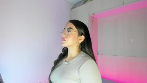 Snapshot of bellabroocks chatting on 8, 5, 2026 Bella online show from 8, 5, 2026