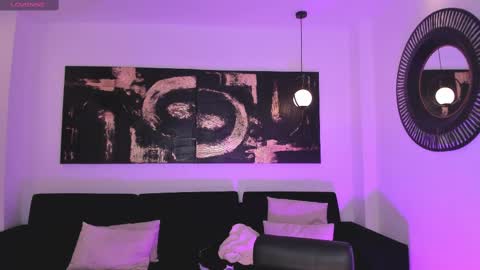  Bella C  online show from 4, 3, 2025