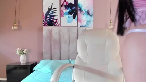 Bella Clair online show from 1, 3, 2025