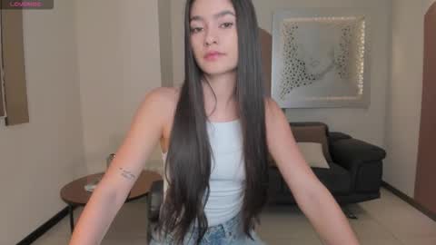 Snapshot of bellaclark1 chatting on 9, 9, 2025 Bella online show from 9, 9, 2025