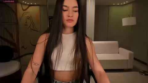 Snapshot of bellaclark1 chatting on 13, 9, 2025 Bella online show from 13, 9, 2025