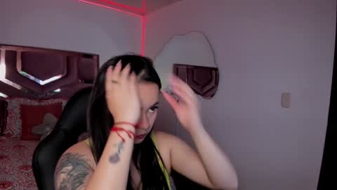 Snapshot of belladiamond18 chatting on 20, 1, 2025 TELL ME GODDESS NEXT Transmission 01122024 9PM TO 4AMColombian hour THANKS Follow me online show from 20, 1, 2025