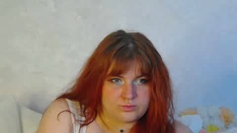 Snapshot of belladonnared chatting on 26, 5, 2026 Belladonna online show from 26, 5, 2026