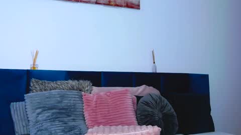 belladoyle online show from 20, 2, 2025