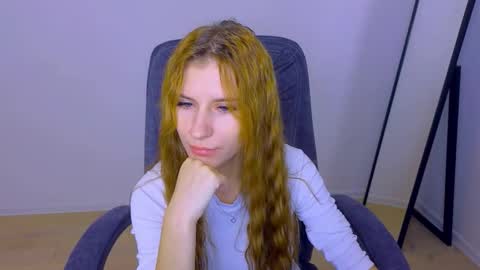 BellaFoxi online show from 23, 10, 2025