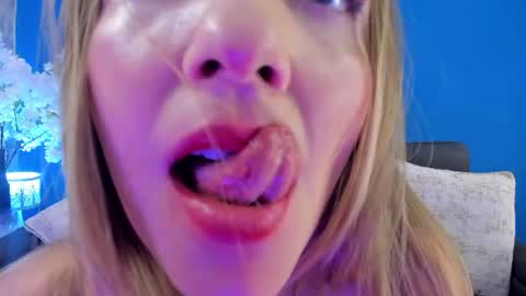 Bella Marie online show from 11, 7, 2026