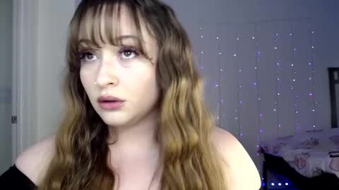 Bella Monroe online show from 4, 2, 2025