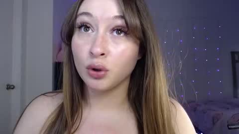 Bella Monroe online show from 11, 2, 2025