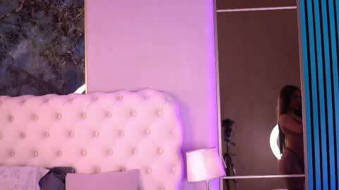 Snapshot of bellanoirre chatting on 23, 5, 2026 Bella online show from 23, 5, 2026
