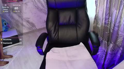 Snapshot of bellanoirsxs chatting on 24, 11, 2025 Bellanoirsxs online show from 24, 11, 2025