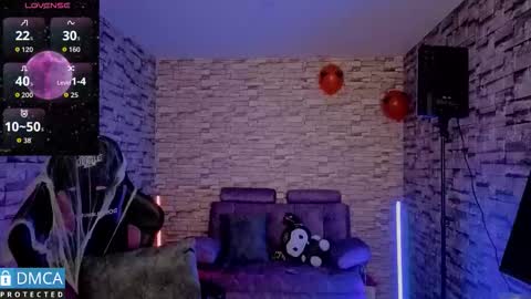 Snapshot of bellaodisea chatting on 24, 10, 2025 online show from 24, 10, 2025