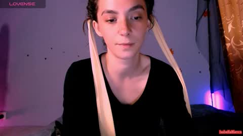 Snapshot of bellaqueen0701 chatting on 4, 11, 2025 bellaqueen0701 online show from 4, 11, 2025