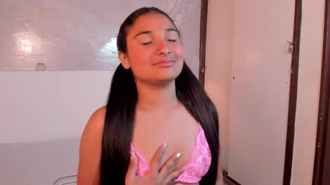 Bella online show from 2, 10, 2025