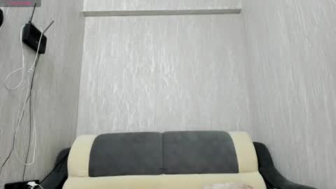 Snapshot of bellastarr_ chatting on 2, 7, 2026 Isabellaa online show from 2, 7, 2026