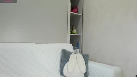 Snapshot of bellastrong_ chatting on 17, 10, 2025 Bella online show from 17, 10, 2025