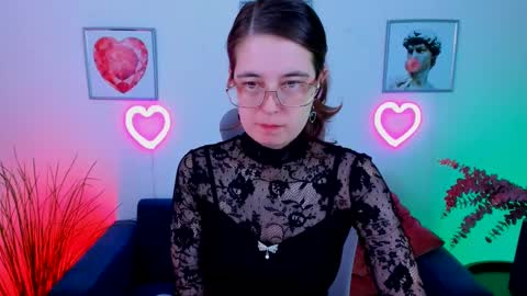 Snapshot of bellatrixllestrange chatting on 19, 12, 2024 Bella. Ntmu online show from 19, 12, 2024