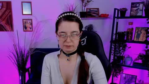 Snapshot of bellatrixllestrange chatting on 10, 1, 2025 Bella. Ntmu online show from 10, 1, 2025