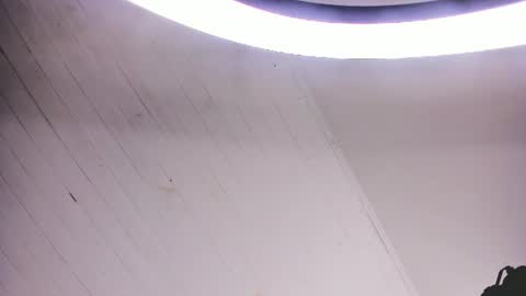 Snapshot of bellawoods_ chatting on 3, 7, 2026 laukyubey online show from 3, 7, 2026