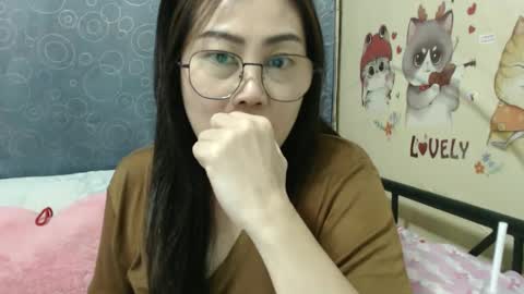 Bella online show from 3, 2, 2025