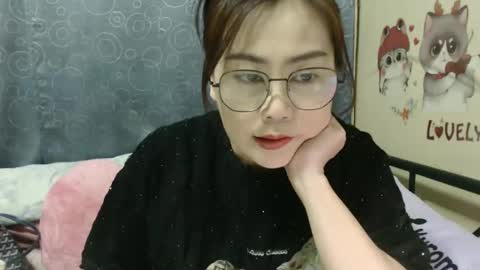 Bella online show from 4, 3, 2025