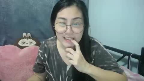 Bella online show from 5, 11, 2025