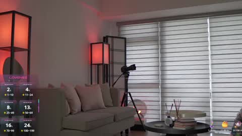 Belle Adrienne  IG  online show from 2, 11, 2025