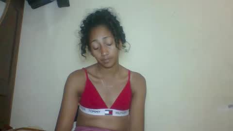 Snapshot of belle_annah chatting on 12, 5, 2026 belle_annah online show from 12, 5, 2026