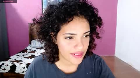 Snapshot of belle_katty000 chatting on 2, 11, 2025 SOFIA online show from 2, 11, 2025