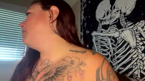 Snapshot of belle_marie chatting on 12, 9, 2025 Belle xx online show from 12, 9, 2025