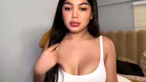 Snapshot of belle_moonlight chatting on 6, 1, 2026 BelleBirkins online show from 6, 1, 2026