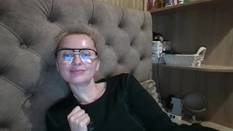 Snapshot of belleamiee chatting on 30, 10, 2025 Amelia online show from 30, 10, 2025