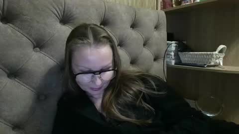 Snapshot of belleamiee chatting on 5, 11, 2025 Amelia online show from 5, 11, 2025