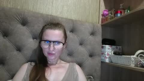 Snapshot of belleamiee chatting on 5, 12, 2025 Amelia online show from 5, 12, 2025