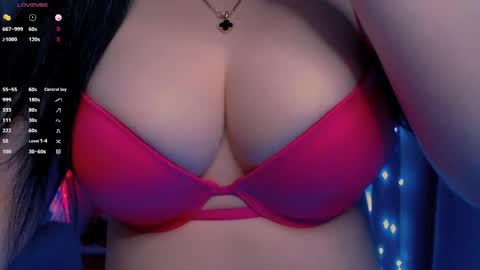 Snapshot of bellelovexx chatting on 5, 5, 2026 Hello I am kind friendly and cute girl online show from 5, 5, 2026