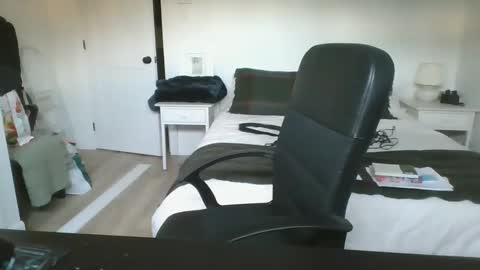 bellequeue19758 online show from 18, 4, 2026