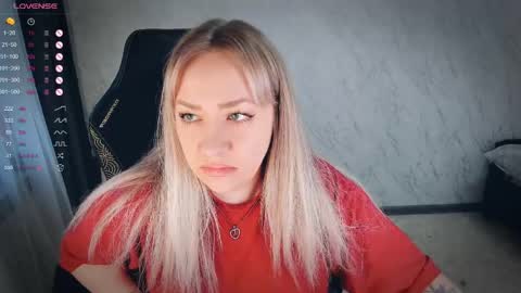 Snapshot of bellezza_ chatting on 12, 5, 2026 Your Annabelle Wolf online show from 12, 5, 2026