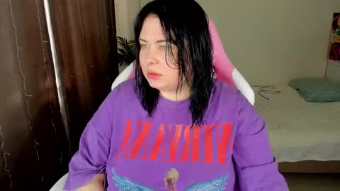 Snapshot of bellybooxo chatting on 28, 10, 2025 LinaBoo online show from 28, 10, 2025