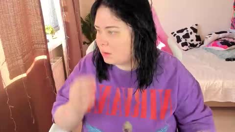 Snapshot of bellybooxo chatting on 3, 11, 2025 LinaBoo online show from 3, 11, 2025