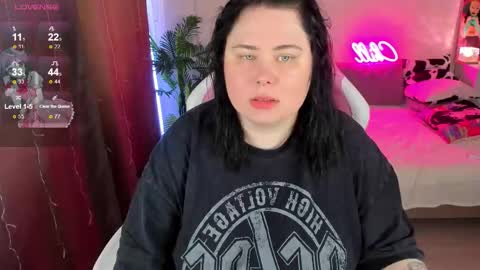 Snapshot of bellybooxo chatting on 7, 11, 2025 LinaBoo online show from 7, 11, 2025