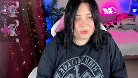 Snapshot of bellybooxo chatting on 11, 11, 2025 LinaBoo online show from 11, 11, 2025