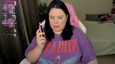 Snapshot of bellybooxo chatting on 2, 12, 2025 LinaBoo online show from 2, 12, 2025