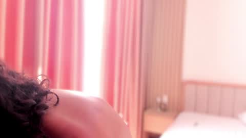 Snapshot of bemby_pam chatting on 4, 6, 2026 A girl from your dreams online show from 4, 6, 2026