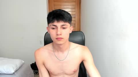 Snapshot of benavides_anthony chatting on 17, 9, 2025 Anthony online show from 17, 9, 2025