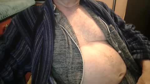 Snapshot of bendrinkin chatting on 25, 5, 2026 bendrinkin online show from 25, 5, 2026