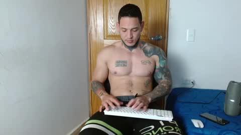 Snapshot of benjamin_isaac chatting on 20, 12, 2024 benjamin_isaac online show from 20, 12, 2024