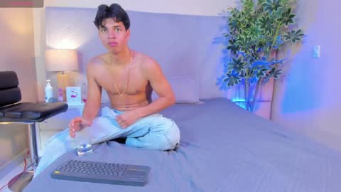 BENJAMIN online show from 6, 2, 2025