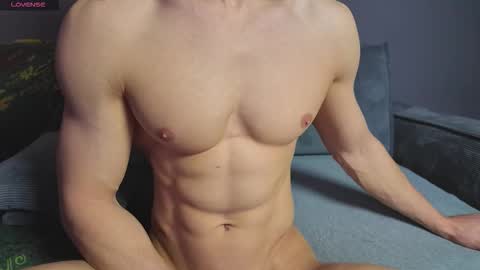 benjaminkarl02 online show from 25, 11, 2025