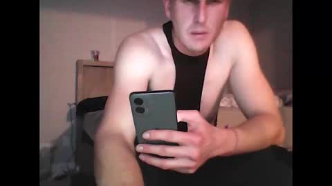 Snapshot of bennyc04041987 chatting on 29, 12, 2024 BennyC online show from 29, 12, 2024