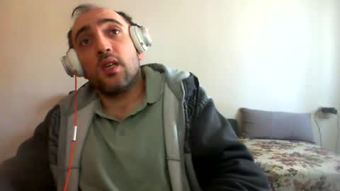 bentish online show from 2, 1, 2025