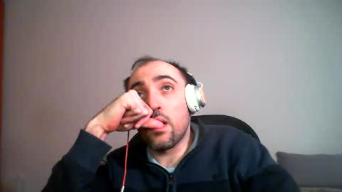 bentish online show from 6, 1, 2025